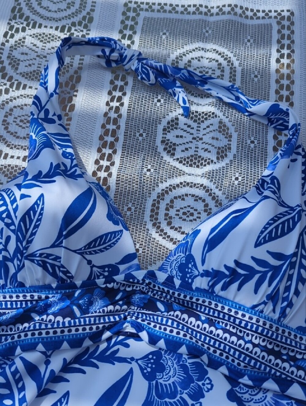 Gibson Latimer Blue & White Floral Swim One-Piece - Picture 5 of 6